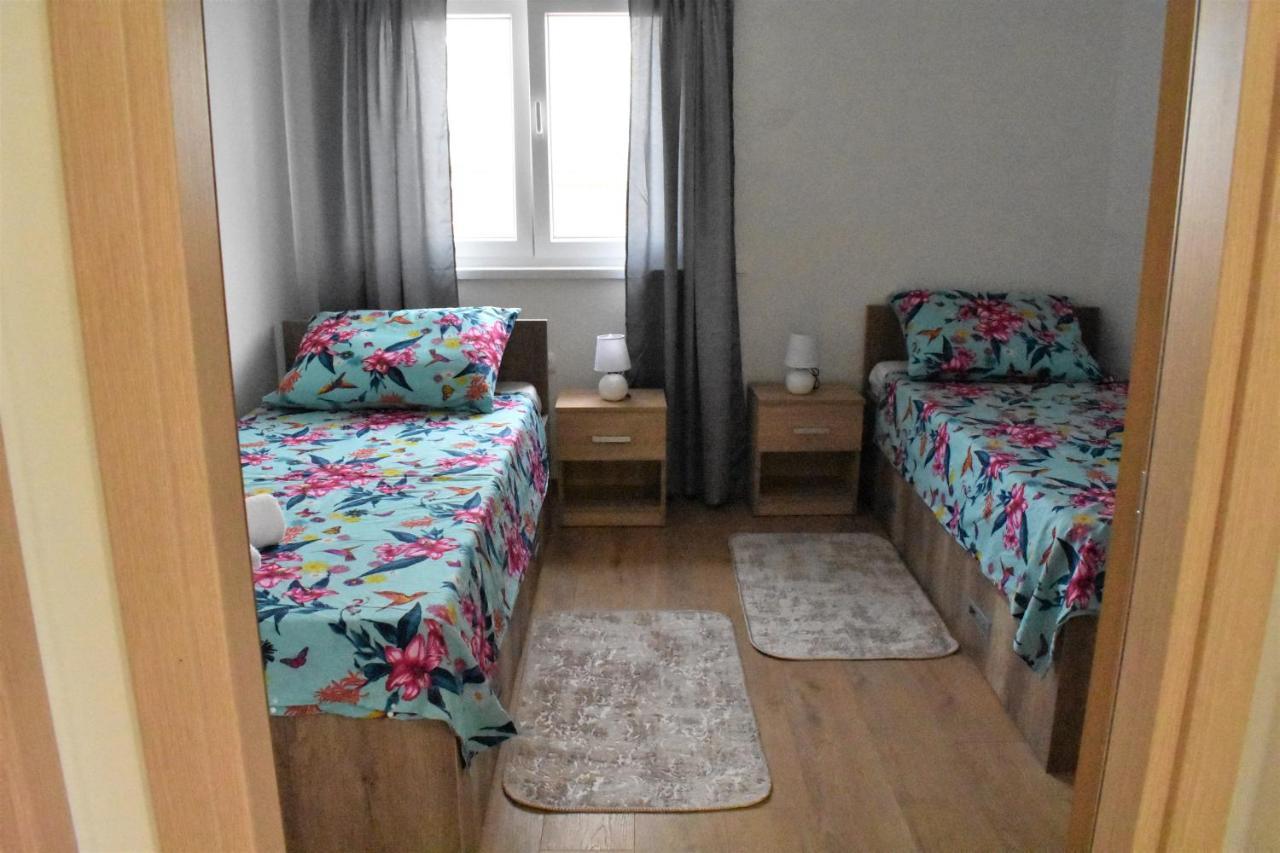 Apartmani Skorpion Kastela Bagian luar foto