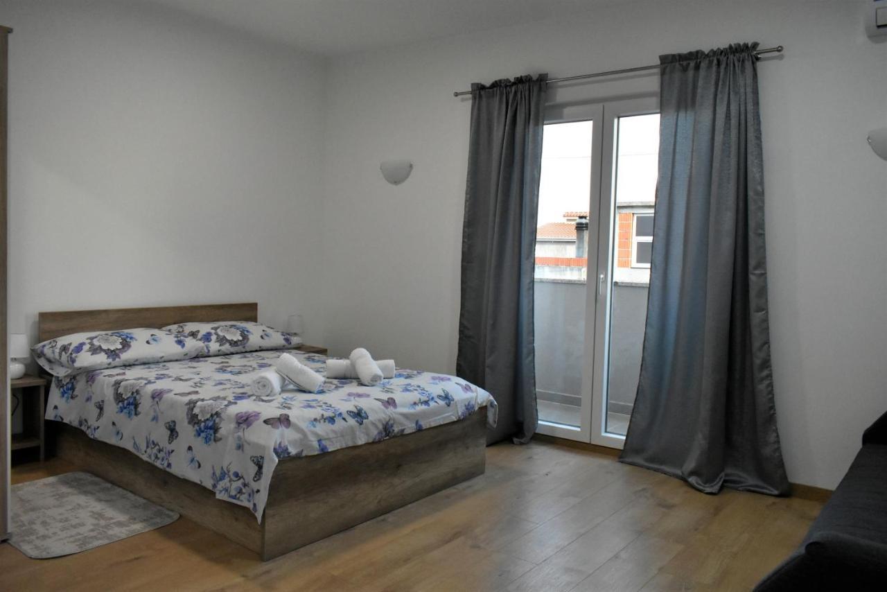 Apartmani Skorpion Kastela Bagian luar foto